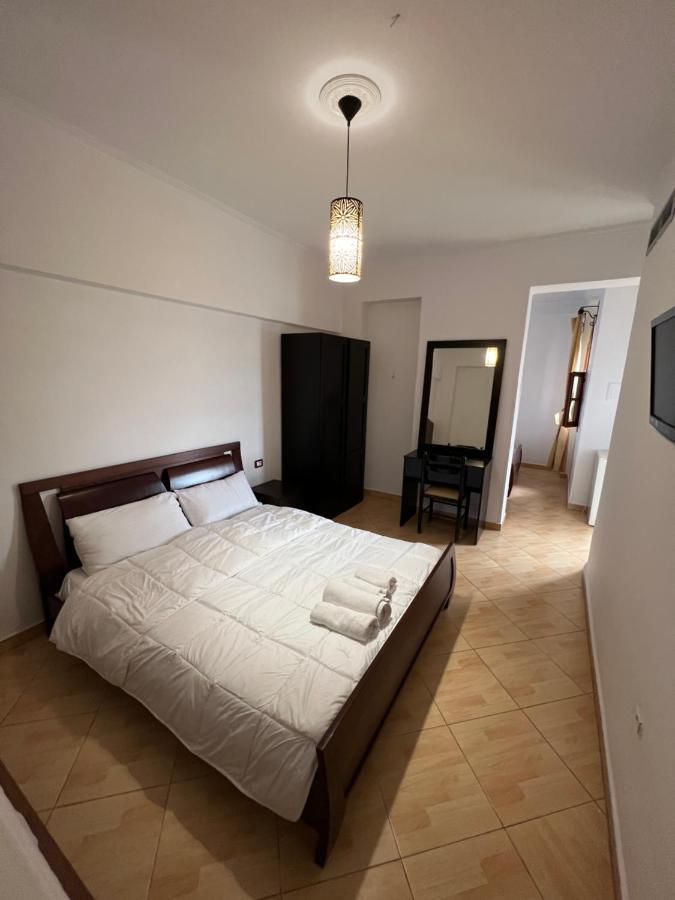 Monte Cristo Hotel With Rooftop Pool Sarandë Exterior foto