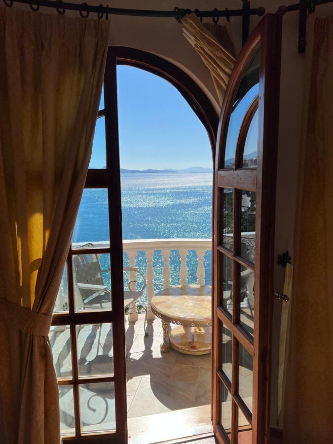 Monte Cristo Hotel With Rooftop Pool Sarandë Exterior foto